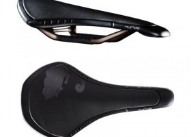 Sedlo FIZIK Kurve Chameleon Black